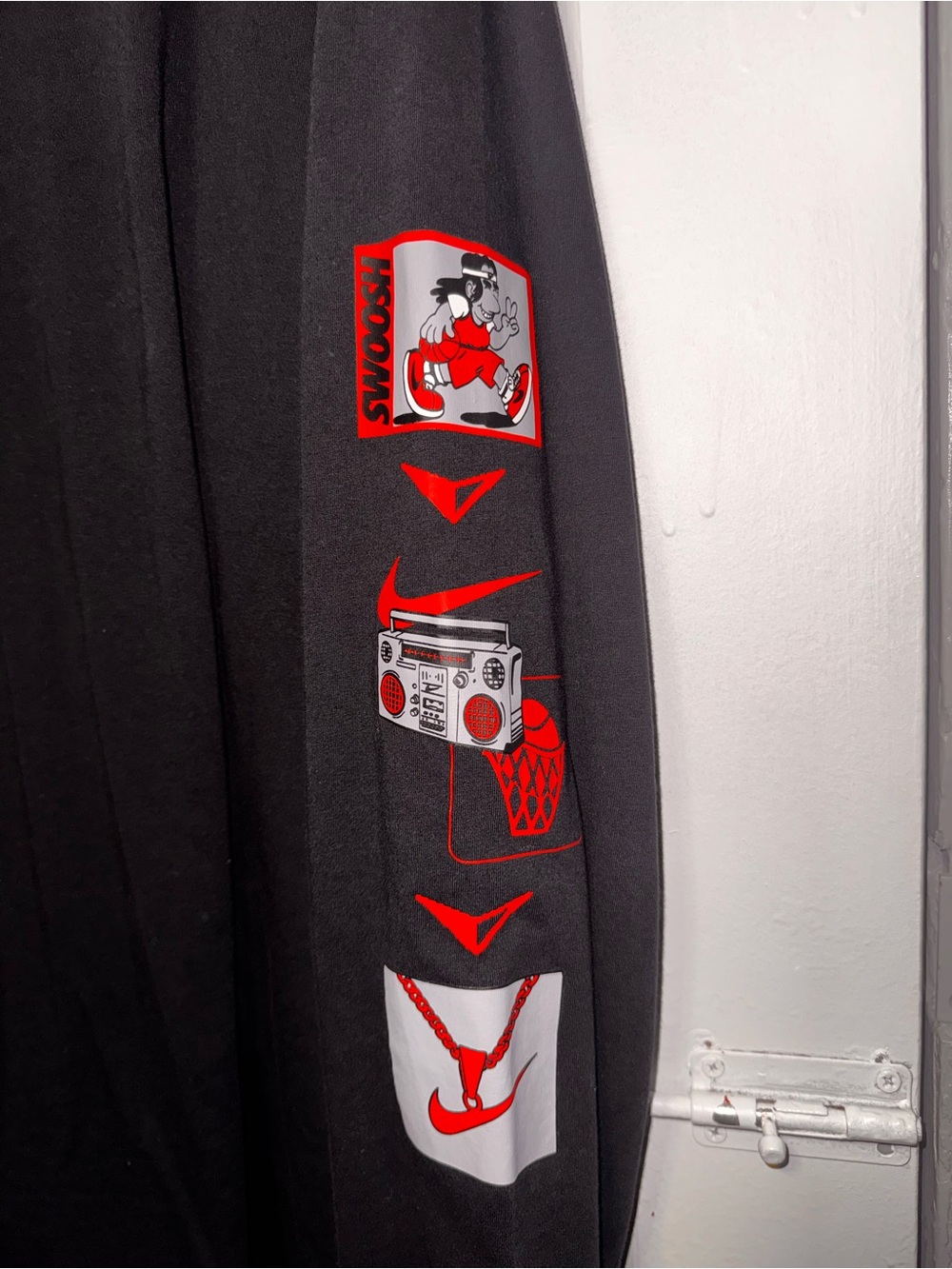 Nike Black Long-Sleeve Tee with Red Sleeve Graphics - Picture 3 of 5